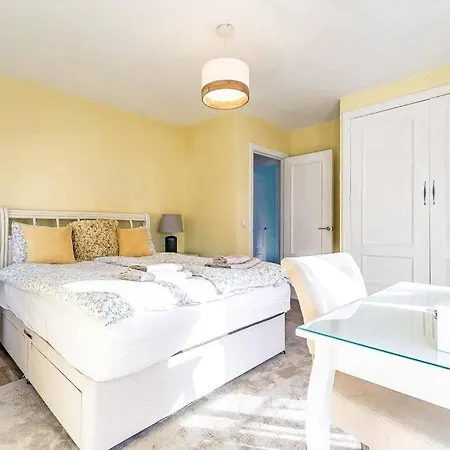 90-cosy House With Roof Terrace In Calahonda, Mijas! Ситио-де-Калаонда