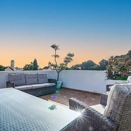 Дом отдыха 90-cosy House With Roof Terrace In Calahonda, Mijas! Ситио-де-Калаонда